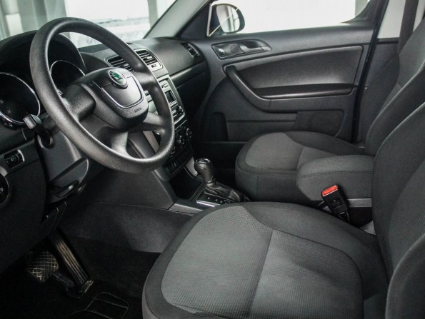 Skoda Yeti I с пробегом 2013 года, цена 975 000 рублей, 97000 км, внедорожник, Автокод Объявления