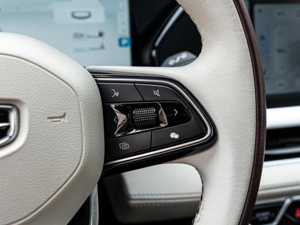 Geely Monjaro I с пробегом 2023 года, цена 3 149 000 рублей, 75864 км, внедорожник, Автокод Объявления