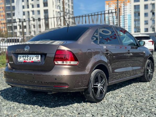 Volkswagen Polo V Рестайлинг с пробегом 2015 года, цена 849 000 рублей, 175710 км, седан, Автокод Объявления
