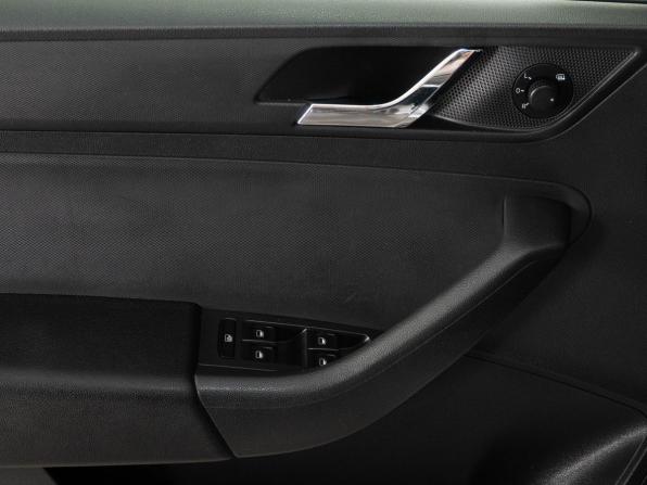 Skoda Rapid I с пробегом 2014 года, цена 833 000 рублей, 153046 км, лифтбек, Автокод Объявления