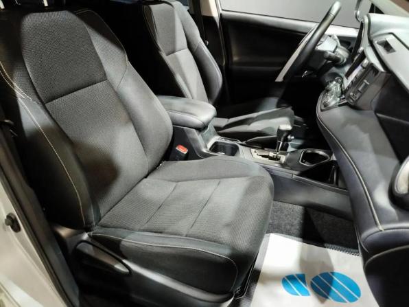 Toyota RAV4 IV (XA40) Рестайлинг с пробегом 2017 года, цена 2 295 000 рублей, 109545 км, внедорожник, Автокод Объявления