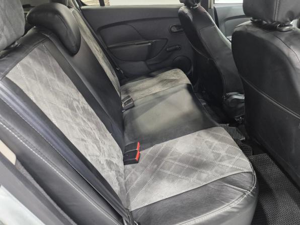 Renault Sandero II с пробегом 2015 года, цена 805 000 рублей, 94450 км, хэтчбек, Автокод Объявления
