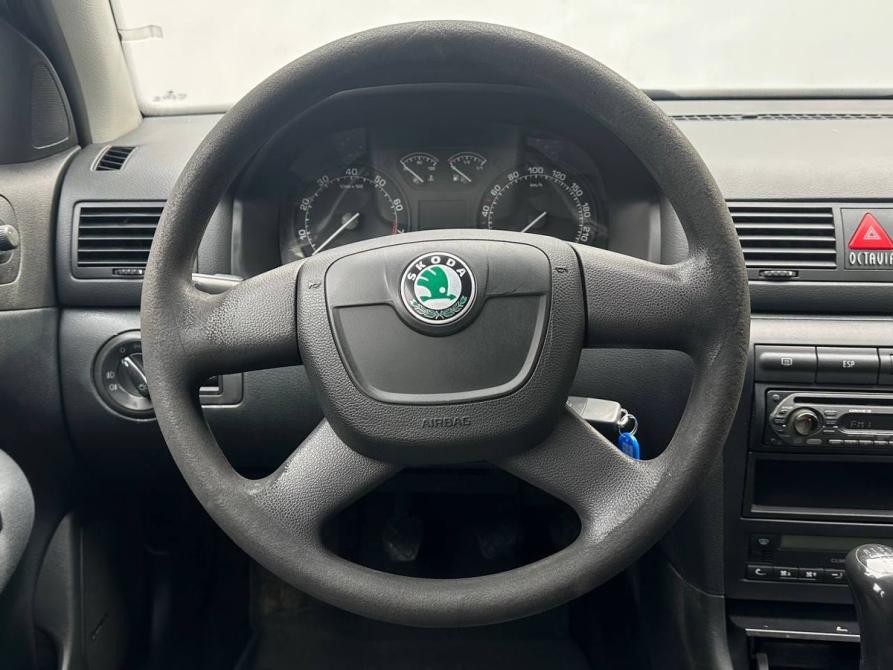 Skoda Octavia I (A4) Рестайлинг Москва  - изображение 12