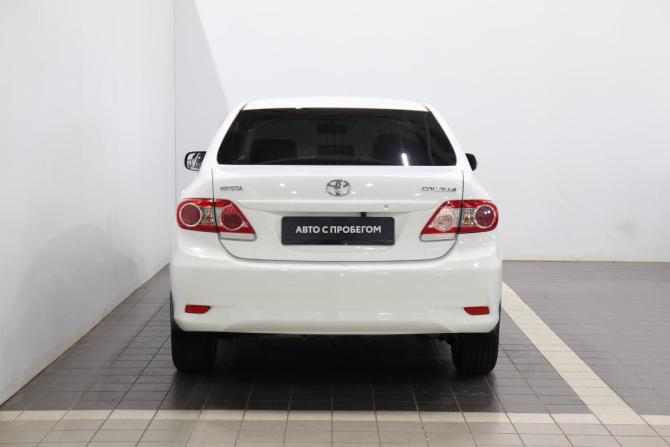 Toyota Corolla X (E140 E150) Рестайлинг с пробегом 2013 года, цена 1 100 000 рублей, 179800 км, седан, Автокод Объявления