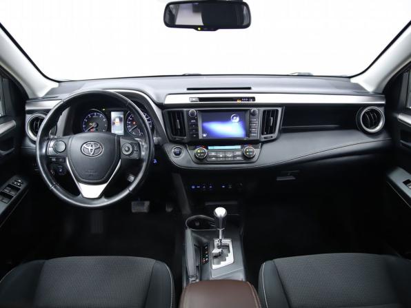 Toyota RAV4 IV (XA40) Рестайлинг с пробегом 2018 года, цена 2 630 000 рублей, 109428 км, внедорожник, Автокод Объявления