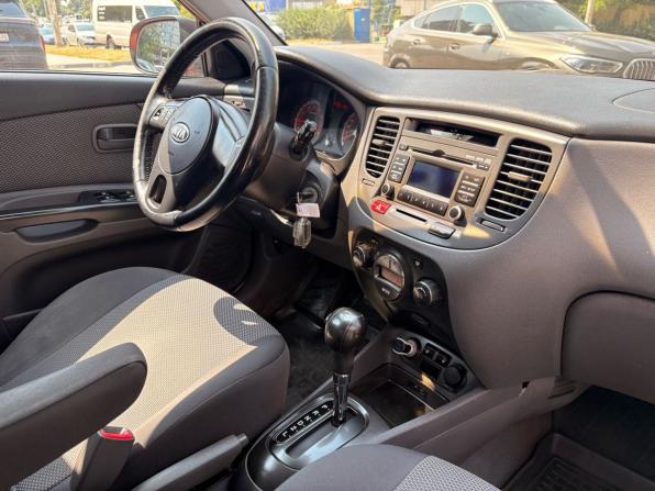 Kia Rio II Рестайлинг с пробегом 2011 года, цена 529 000 рублей, 304126 км, хэтчбек, Автокод Объявления