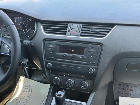 Skoda Octavia III (A7) с пробегом 2013 года, цена 770 000 рублей, 194402 км, лифтбек, Автокод Объявления