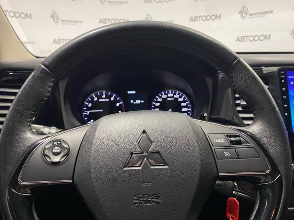 Mitsubishi Outlander III Рестайлинг 2 с пробегом 2017 года, цена 1 879 000 рублей, 98541 км, внедорожник, Автокод Объявления