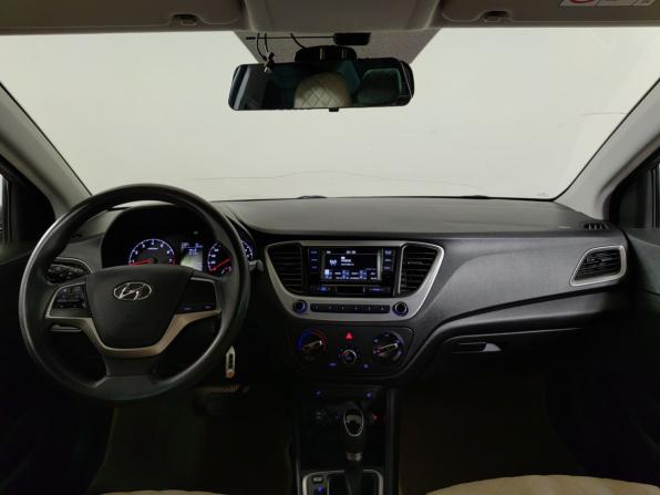 Hyundai Solaris II с пробегом 2017 года, цена 1 300 000 рублей, 94531 км, седан, Автокод Объявления