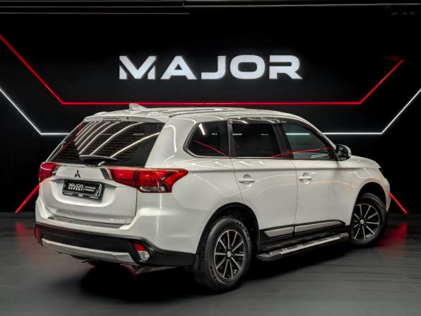 Mitsubishi Outlander III Рестайлинг 2 с пробегом 2018 года, цена 1 900 000 рублей, 71986 км, внедорожник, Автокод Объявления
