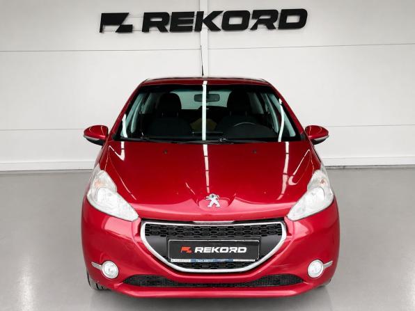 Peugeot 208 I с пробегом 2014 года, цена 670 000 рублей, 142140 км, хэтчбек, Автокод Объявления