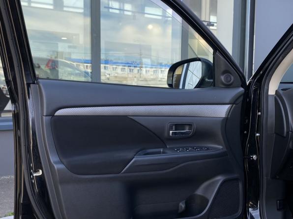 Mitsubishi Outlander III Рестайлинг 2 с пробегом 2017 года, цена 1 619 000 рублей, 153387 км, внедорожник, Автокод Объявления