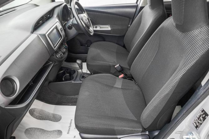Toyota Vitz III (XP130) Рестайлинг с пробегом 2015 года, цена 849 000 рублей, 102000 км, хэтчбек, Автокод Объявления