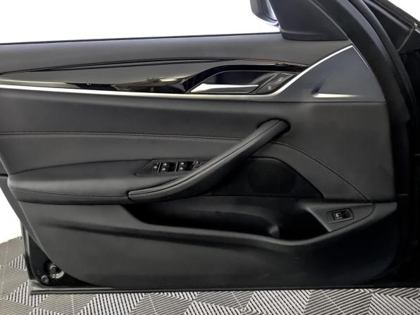 BMW 5 серии VII (G30/G31/G38) Рестайлинг с пробегом 2020 года, цена 3 150 000 рублей, 255531 км, седан, Автокод Объявления