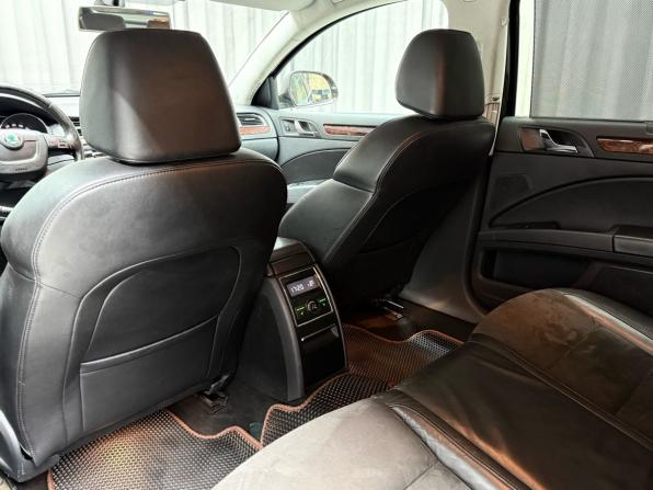 Skoda Superb II с пробегом 2012 года, цена 949 000 рублей, 208000 км, лифтбек, Автокод Объявления