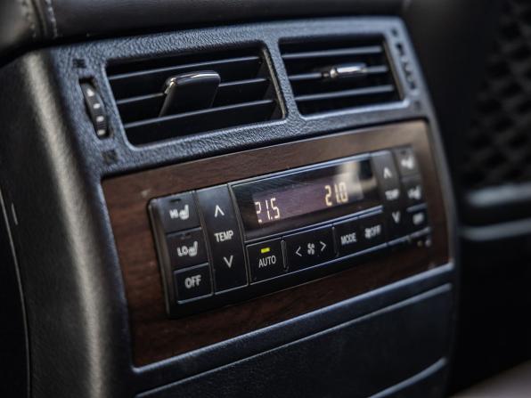Toyota Land Cruiser 200 Series Рестайлинг 2 с пробегом 2020 года, цена 7 765 000 рублей, 119919 км, внедорожник, Автокод Объявления