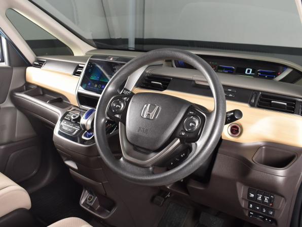 Honda Freed II с пробегом 2017 года, цена 1 299 995 рублей, 203833 км, компактвэн, Автокод Объявления