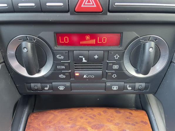 Audi A3 II (8P) Рестайлинг 1 с пробегом 2008 года, цена 639 000 рублей, 296118 км, хэтчбек, Автокод Объявления
