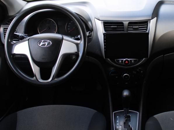Hyundai Solaris I с пробегом 2011 года, цена 599 000 рублей, 237071 км, седан, Автокод Объявления
