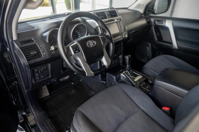 Toyota Land Cruiser Prado 150 Series Рестайлинг 1 с пробегом 2016 года, цена 4 200 000 рублей, 195569 км, внедорожник, Автокод Объявления