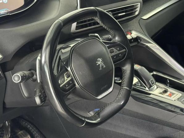 Peugeot 3008 II с пробегом 2018 года, цена 1 715 000 рублей, 99170 км, внедорожник, Автокод Объявления