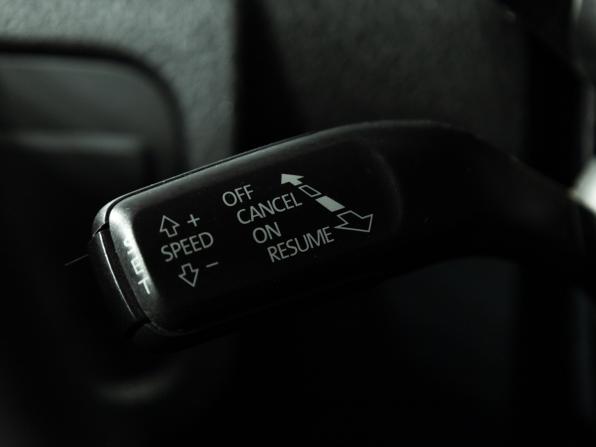 Volkswagen Touareg II с пробегом 2013 года, цена 2 419 700 рублей, 137045 км, внедорожник, Автокод Объявления