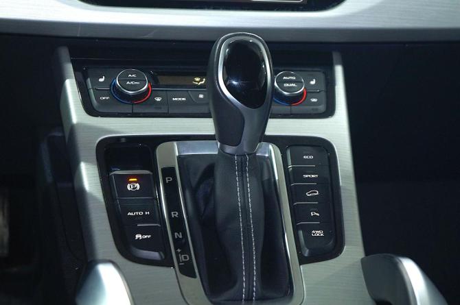 Geely Atlas I с пробегом 2020 года, цена 1 690 000 рублей, 35300 км, внедорожник, Автокод Объявления