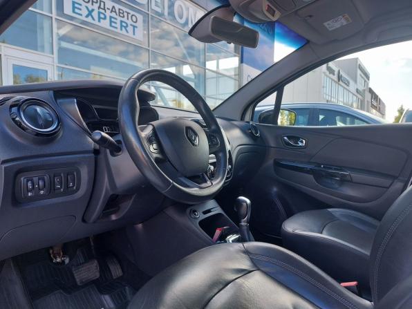 Renault Kaptur I с пробегом 2016 года, цена 1 560 000 рублей, 134745 км, внедорожник, Автокод Объявления