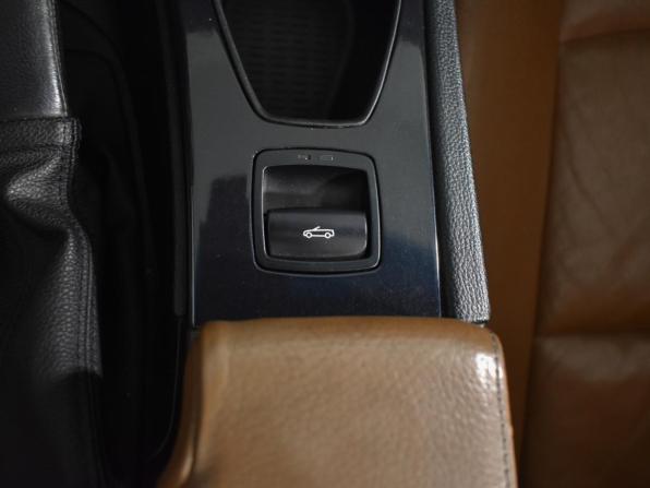 BMW 3 серии V (E90/E91/E92/E93) Рестайлинг с пробегом 2010 года, цена 1 999 000 рублей, 243253 км, кабриолет, Автокод Объявления