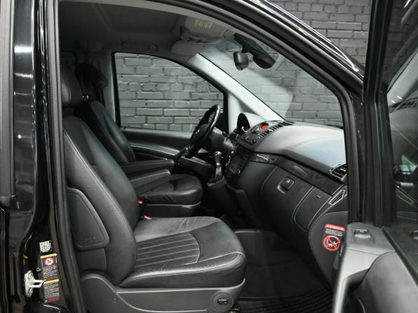 Mercedes-Benz Viano I (W639) Рестайлинг с пробегом 2014 года, цена 2 210 000 рублей, 320123 км, минивэн, Автокод Объявления