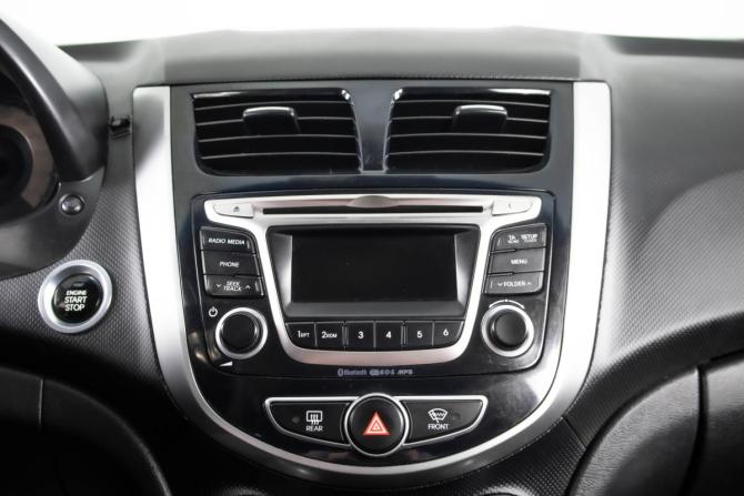 Hyundai Solaris I Рестайлинг с пробегом 2016 года, цена 1 249 000 рублей, 173625 км, седан, Автокод Объявления