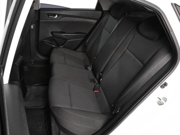Hyundai Solaris II с пробегом 2018 года, цена 1 229 000 рублей, 176625 км, седан, Автокод Объявления