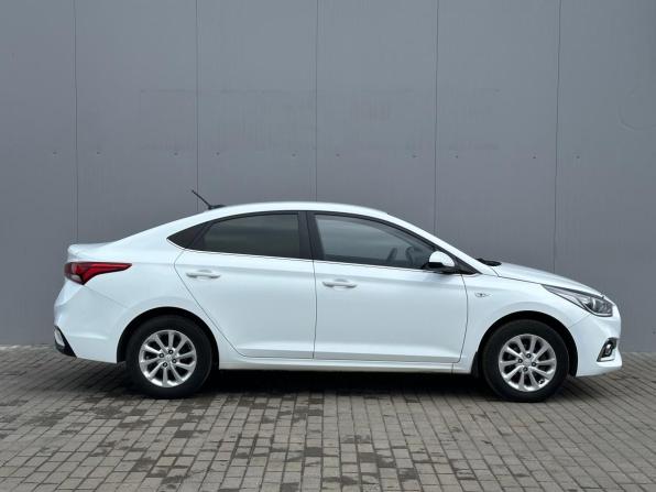 Hyundai Solaris II с пробегом 2019 года, цена 1 480 000 рублей, 75600 км, седан, Автокод Объявления
