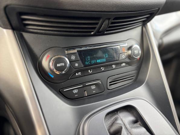 Ford Kuga II с пробегом 2015 года, цена 1 265 000 рублей, 160000 км, внедорожник, Автокод Объявления