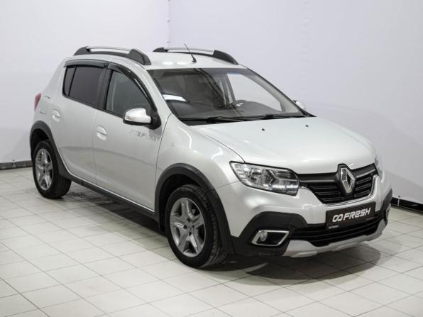 Renault Sandero II Рестайлинг с пробегом 2019 года, цена 1 099 000 рублей, 65986 км, хэтчбек, Автокод Объявления