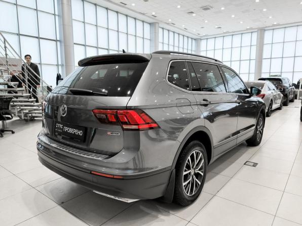 Volkswagen Tiguan II с пробегом 2019 года, цена 2 320 000 рублей, 167350 км, внедорожник, Автокод Объявления