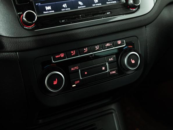 Volkswagen Tiguan I Рестайлинг с пробегом 2013 года, цена 1 599 700 рублей, 97087 км, внедорожник, Автокод Объявления