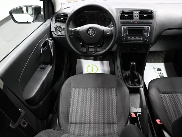 Volkswagen Polo V Рестайлинг с пробегом 2015 года, цена 845 000 рублей, 168954 км, седан, Автокод Объявления