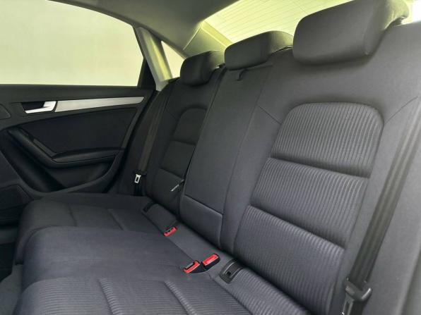 Audi A4 IV (B8) Рестайлинг с пробегом 2013 года, цена 1 350 000 рублей, 123844 км, седан, Автокод Объявления