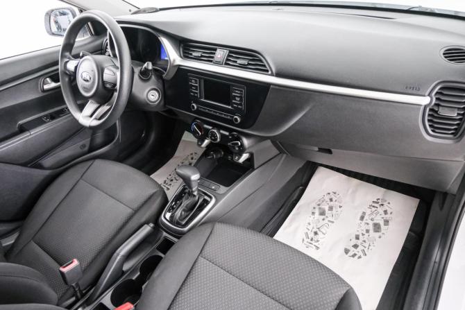 Kia Rio IV Рестайлинг с пробегом 2021 года, цена 1 699 000 рублей, 70000 км, седан, Автокод Объявления