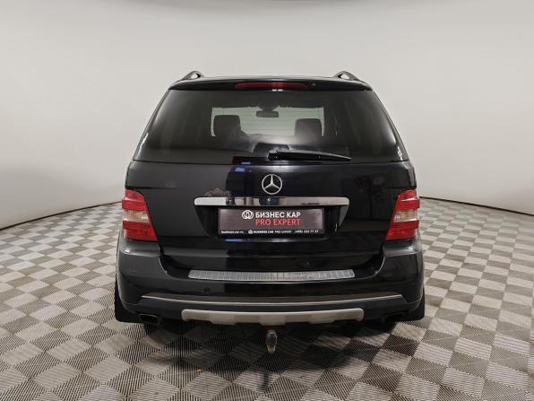 Mercedes-Benz M-Класс II (W164) с пробегом 2005 года, цена 975 000 рублей, 450731 км, внедорожник, Автокод Объявления