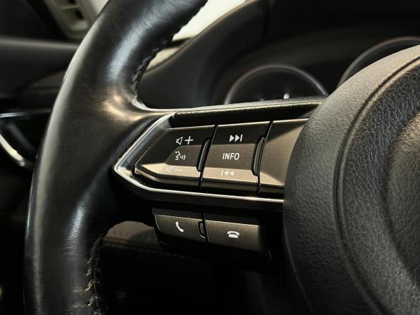 Mazda 6 III (GJ) Рестайлинг 2 с пробегом 2019 года, цена 2 350 000 рублей, 123485 км, седан, Автокод Объявления