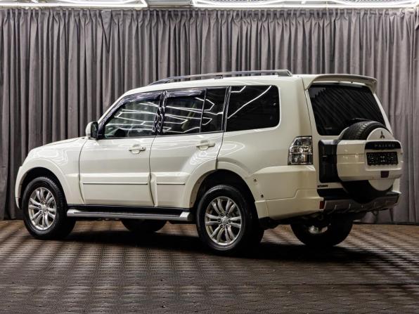 Mitsubishi Pajero IV Рестайлинг 1 с пробегом 2013 года, цена 1 995 000 рублей, 177311 км, внедорожник, Автокод Объявления