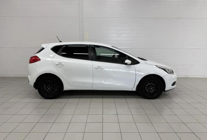 Kia Ceed II с пробегом 2012 года, цена 800 000 рублей, 214058 км, хэтчбек, Автокод Объявления