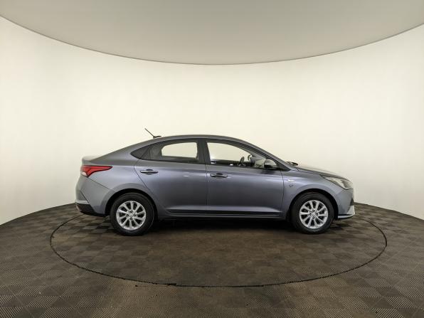 Hyundai Solaris II Рестайлинг с пробегом 2021 года, цена 1 595 000 рублей, 46720 км, седан, Автокод Объявления