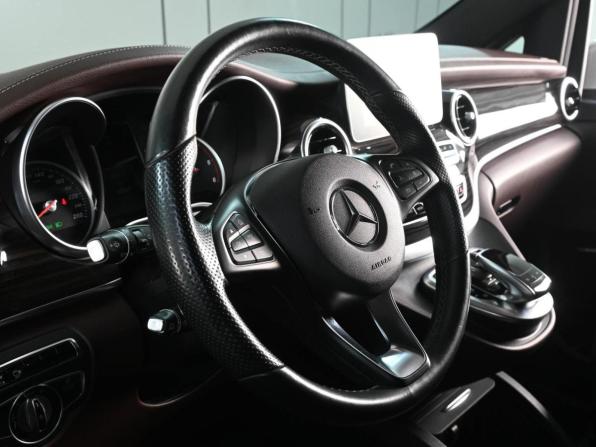 Mercedes-Benz V-Класс III (W447) с пробегом 2016 года, цена 6 649 000 рублей, 45567 км, минивэн, Автокод Объявления