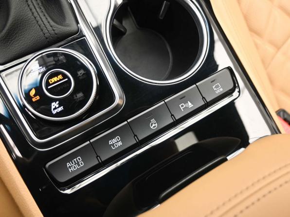 Kia Mohave I Рестайлинг 2 с пробегом 2019 года, цена 4 650 000 рублей, 102864 км, внедорожник, Автокод Объявления