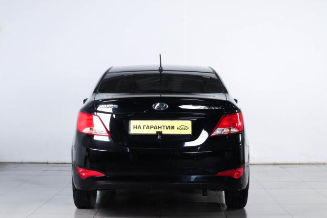 Hyundai Solaris I Рестайлинг с пробегом 2015 года, цена 599 000 рублей, 260000 км, седан, Автокод Объявления