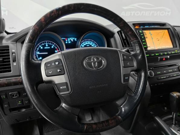 Toyota Land Cruiser 200 Series с пробегом 2010 года, цена 3 147 000 рублей, 236428 км, внедорожник, Автокод Объявления