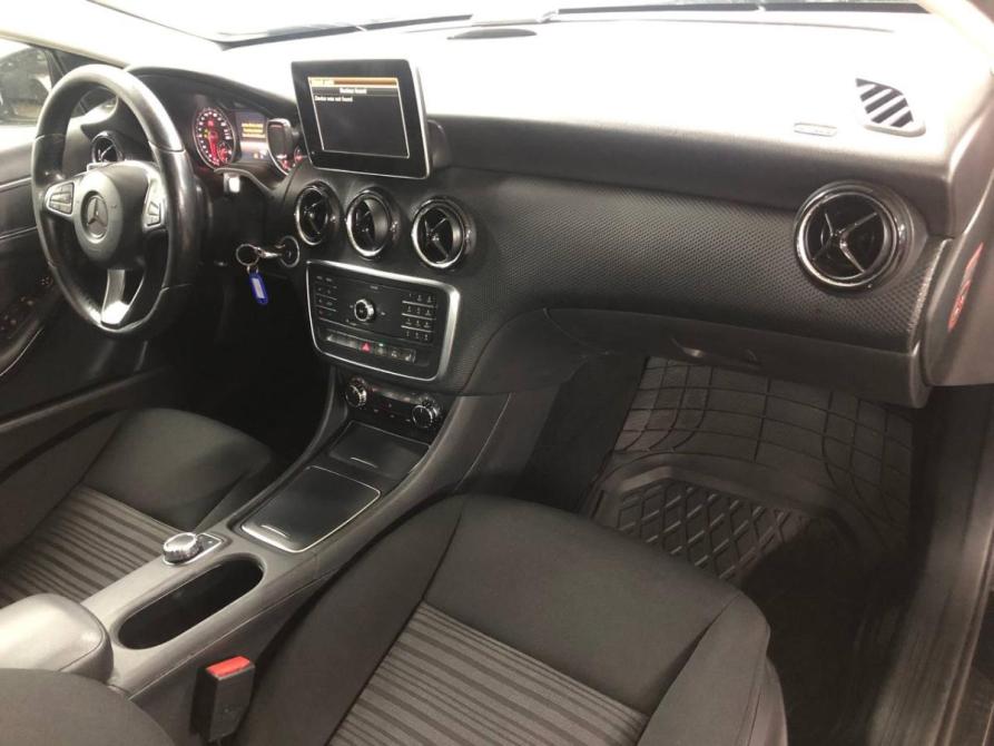 Mercedes-Benz A-Класс III (W176) Рестайлинг Санкт-Петербург  - изображение 11